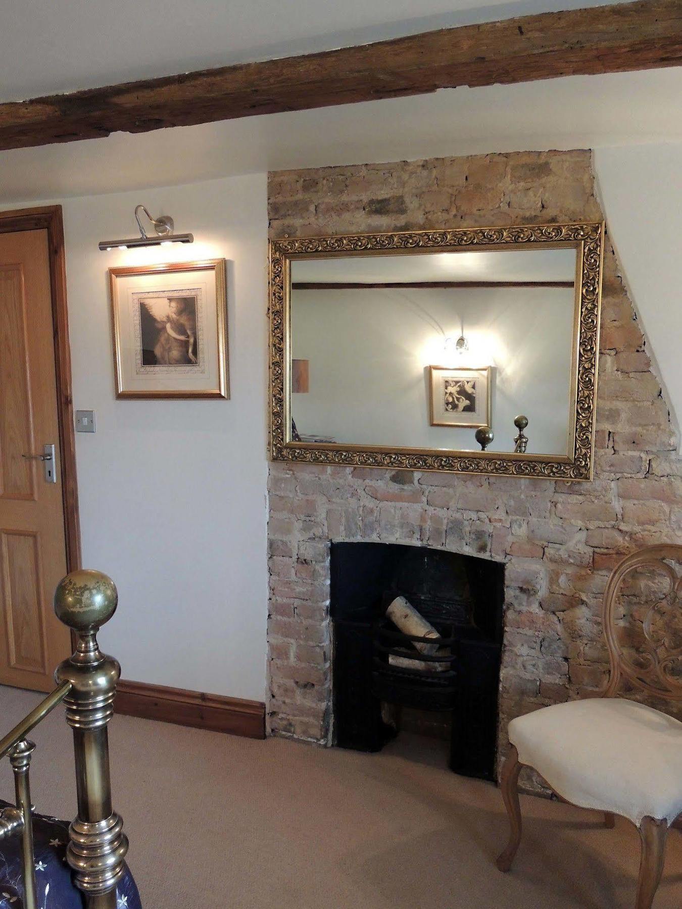 Pensión Willow Tree House 5*